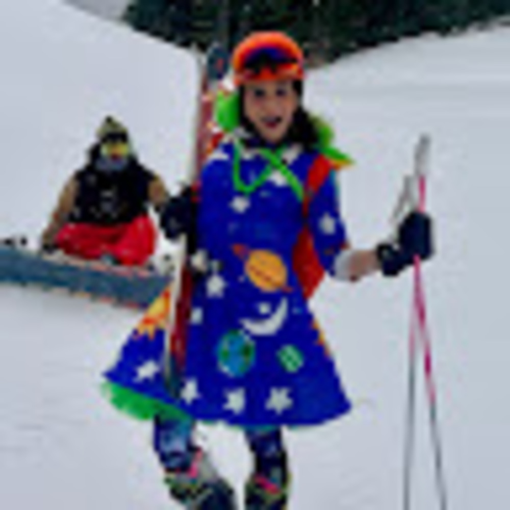 Meet your Posher, Casey